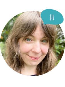 Close up of Kelley with "hi" in speech bubble